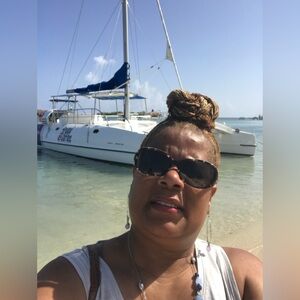 Meet your Posher, Marcia